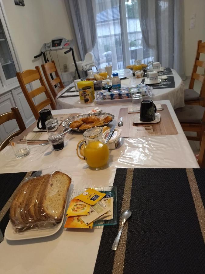 Esprit Etape Bed and Breakfast Saint-Barthélemy-de-Vals Exteriör bild